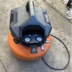 6 Gal. 150 PSI Portable Electric Oil-Free Jobsite Pancake Air Compressor with Dual Pressure Gauges a