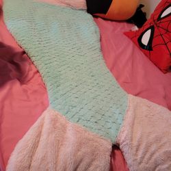 Free! Free Mermaid Blanket 