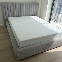 Queen Bed 