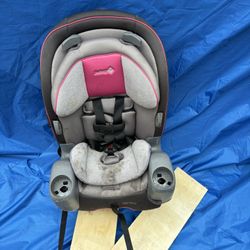 Safety 1st Crosstown DLX All-in-One Convertible Car Seat