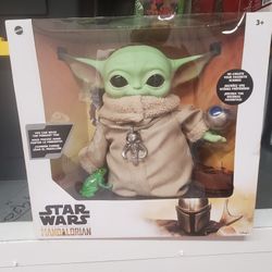 Baby Yoda Manalorian Doll