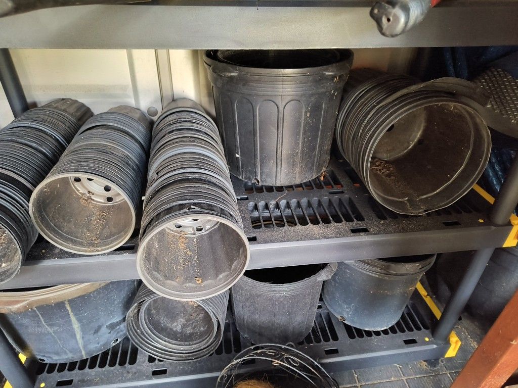 Plastic Flower Pots 