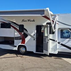 2018 Thor Fourwinds 23U Class C