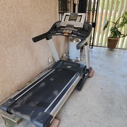 Treadmill 