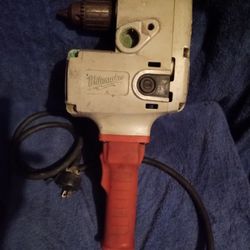 Taladro De Escuadra, Eléctrico Marca Milwaukee De 1/2$120.00