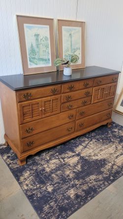 MAPLE 11 DRAWER DRESSER