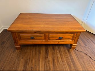 Wood pine coffee table extendable top