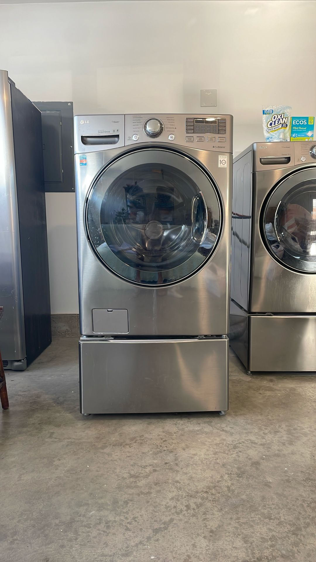 LG Electric Washer With Storage For Parts