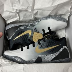 Kobe 9 Mambacita Size 11