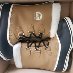 Sorel Snow Boots (New)