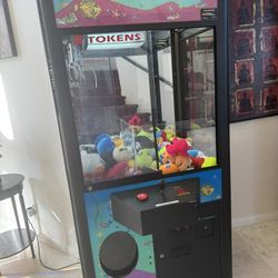 Treasure Chest Claw Machine