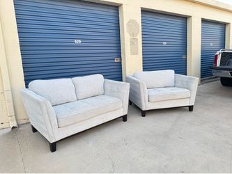 Loveseat + Chair and a Half Cindy Crawford🤍🩶