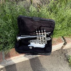 Beautiful 😻 CHRISTMAS SALE Piccolo Trumpet Bb NickeL With Case Mouthpiece Nicely Tuned
