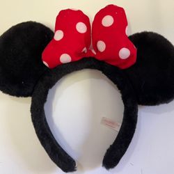 Disney Tokyo resort Minnie Mouse Ears