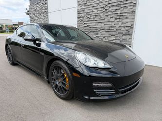2013 Porsche Panamera 4