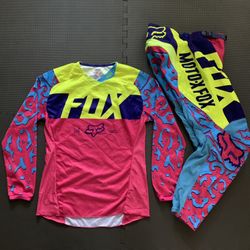 Women’s Fox Gear