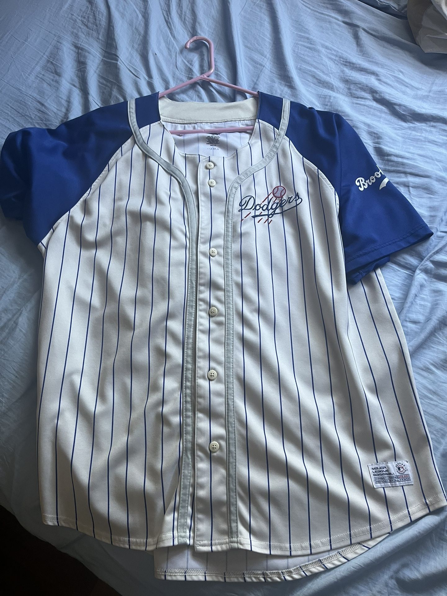 DODGERS JERSEY for Sale in Los Angeles, CA - OfferUp