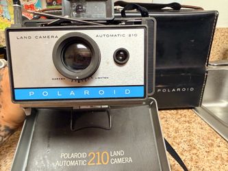 Polaroid 210 antique camera
