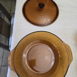 VINTAGE ANCHOR HOCKING AMBER CASSEROLE DISH WITH LID