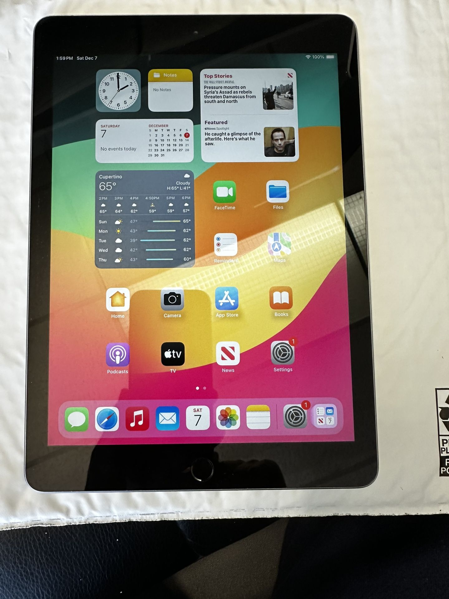 iPad 6th Gen, 32 GB with wifi