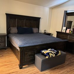 Bedroom Set For Sale