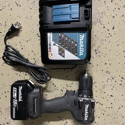 Makita XFD15 18V LXT Compact Drill With Charger and 5 Amp 18v Battery 