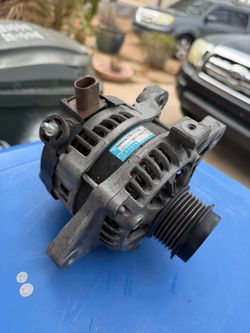 2014 Toyota Corolla alternator