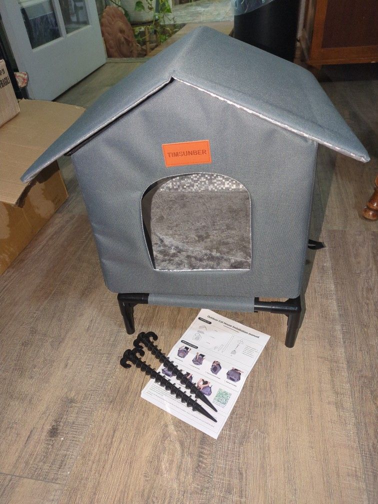 Small Outdoor Cat House