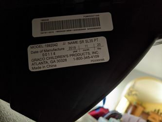 Graco Snugride Snuglock 35 Infant Car seat and 2 Bases for Sale in