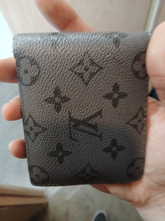 Grey & Black LV Wallet Barely Used