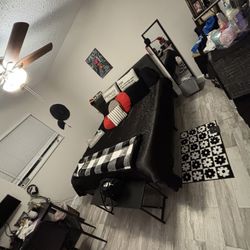 King Bed With Mattress