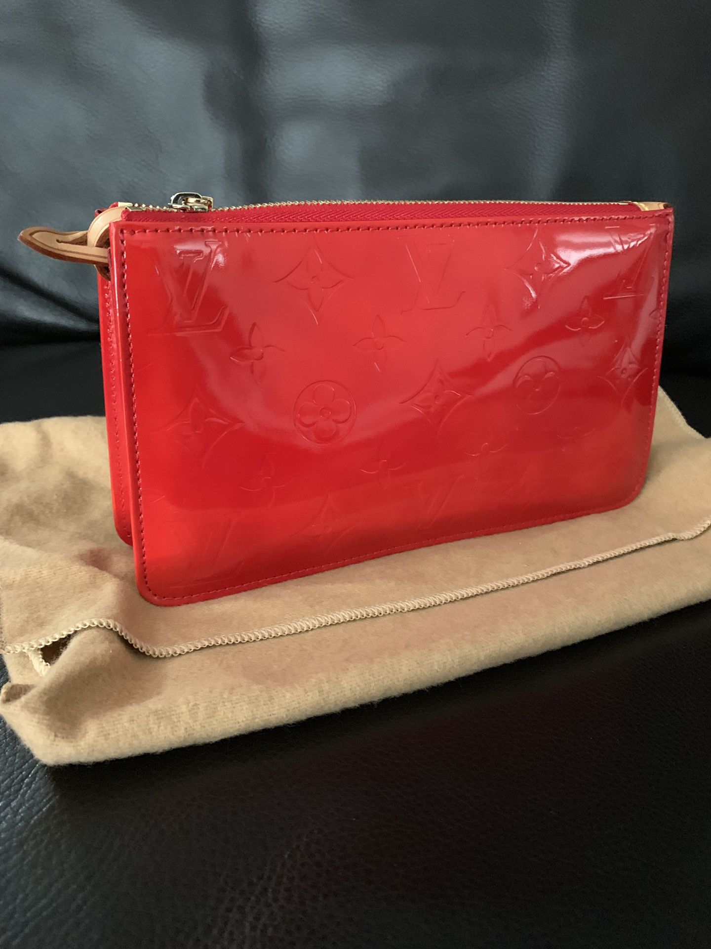 Louis Vuitton Lexington red vernis - Authentic and Brand New for