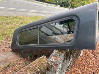 Raven Truck canopy ford short bed 1(contact info removed) 7’x6’