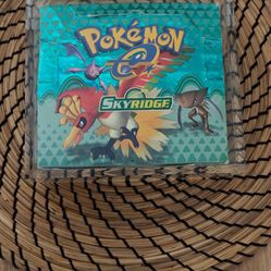 Pokémon Skyridge Box W/ Acrylic Case