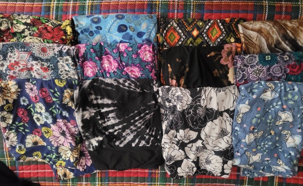 Lularoe TC2 Leggings 12 Pairs