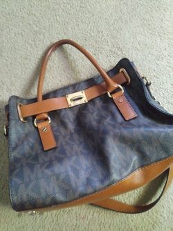Mk purse