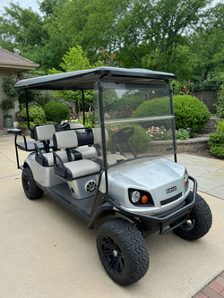 2016 EZGO Express L6 6 Seater in like new condition