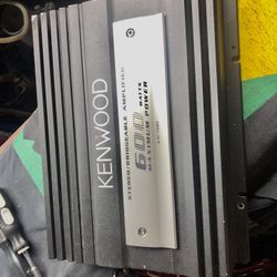 Kenwood 600 watts 2 Channel Amplifier