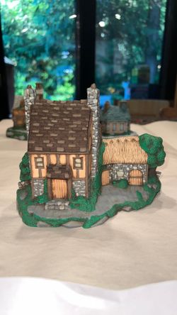 Ceramic Tudor Manor hand painted