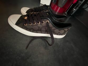 Coach shoes women’s 6