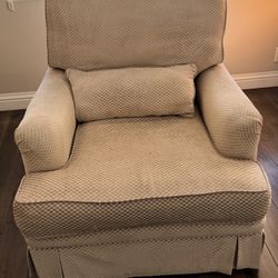 Couch- Must go 