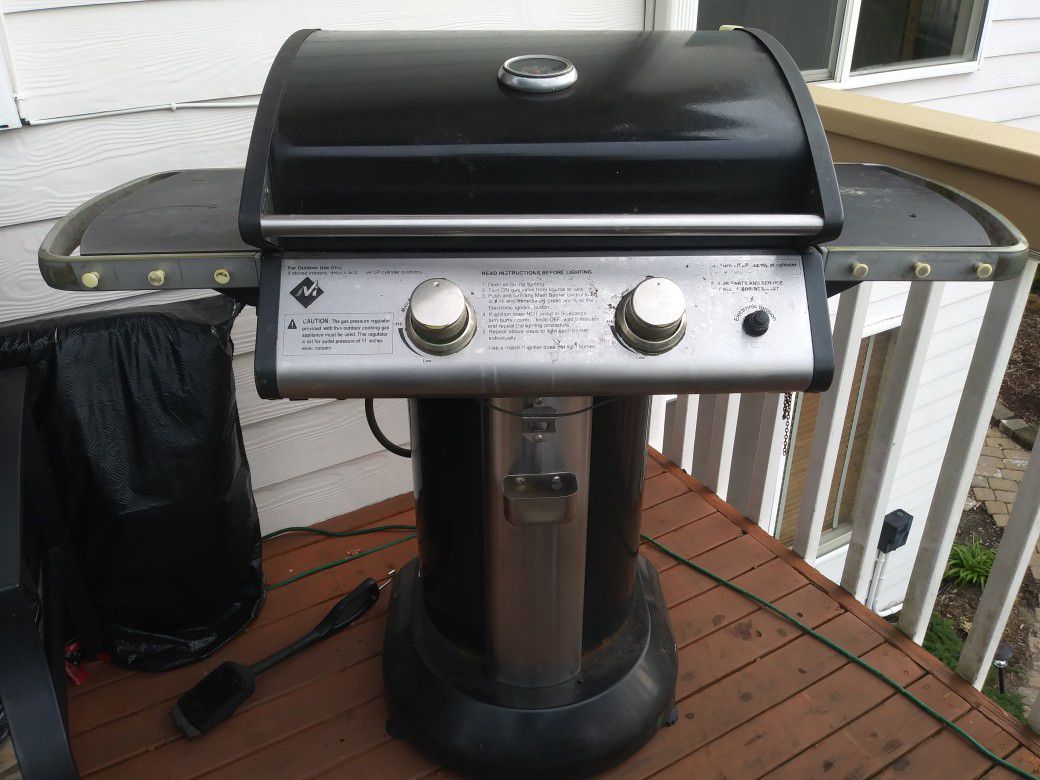 2 burner BBQ grill
