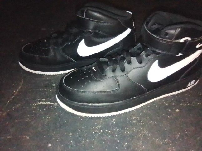 Nike Air Force 1 Mid '07 sneakers