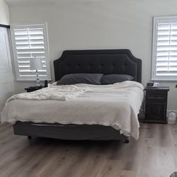 Cali King Bed 