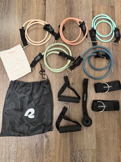 BRAND NEW Set of Resistance Bands