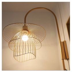 Designed by the French designer Elise Fouin, discover the original wall lamp with the sweet name of Papillon published by the publisher Forestier.  Su