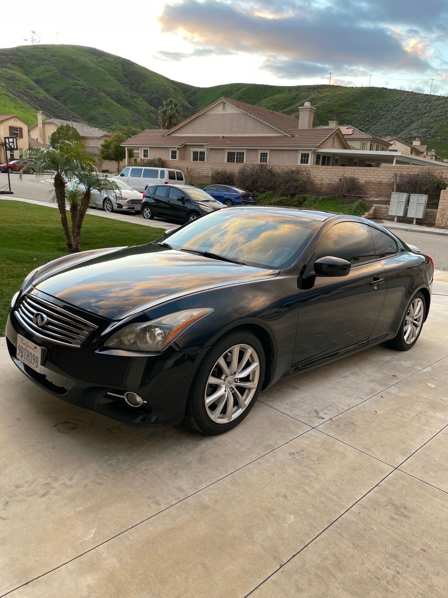 2011 Infiniti G37