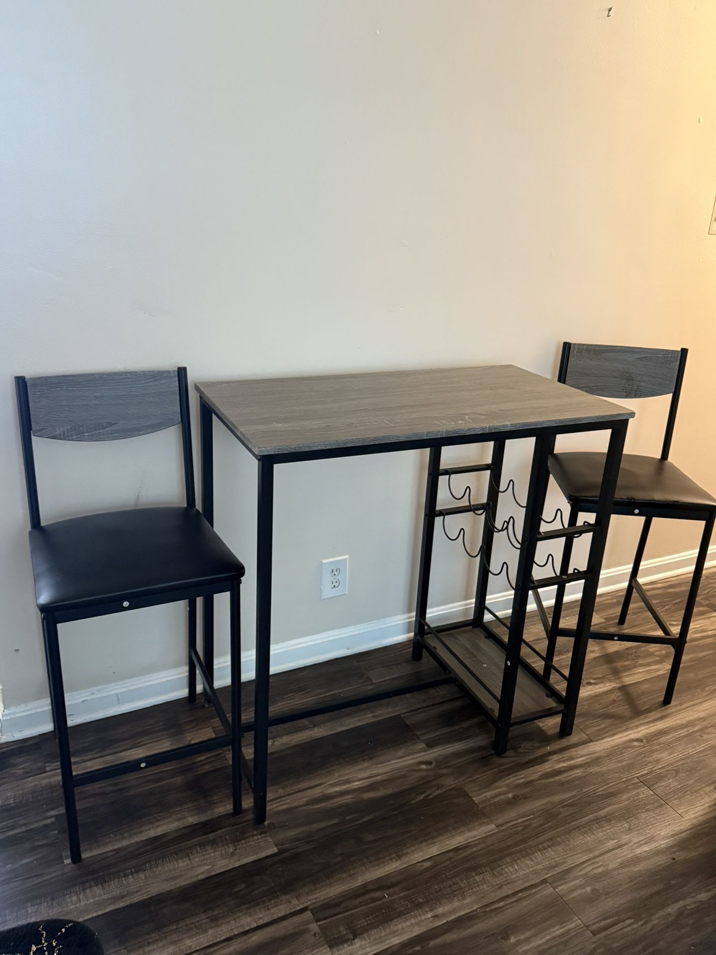 Modern Black Table with Bar Rack – Like New!