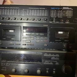 Studio Equipment Behringer With A Pair Of Truth B2030A 