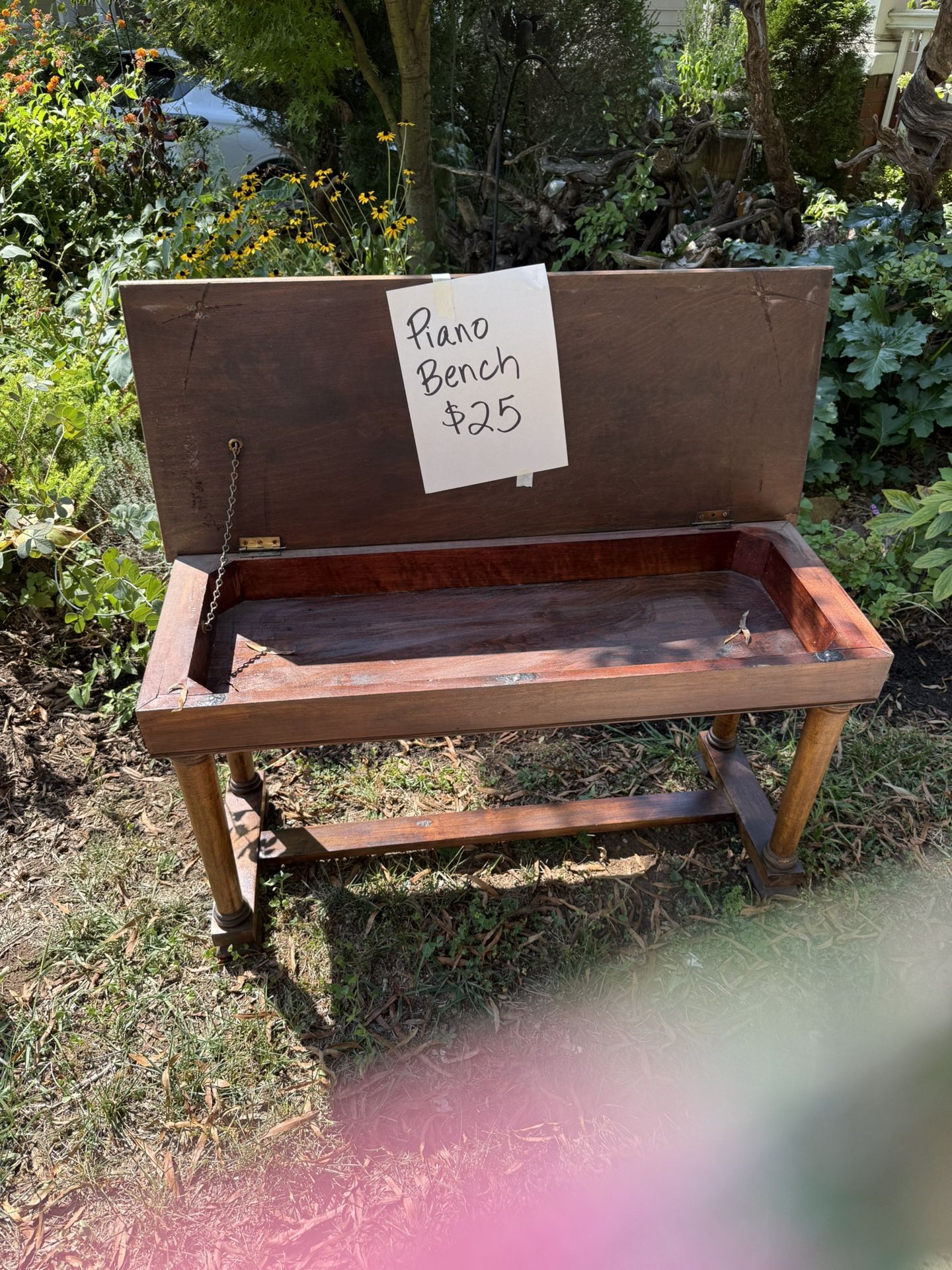 PIANO BENCH